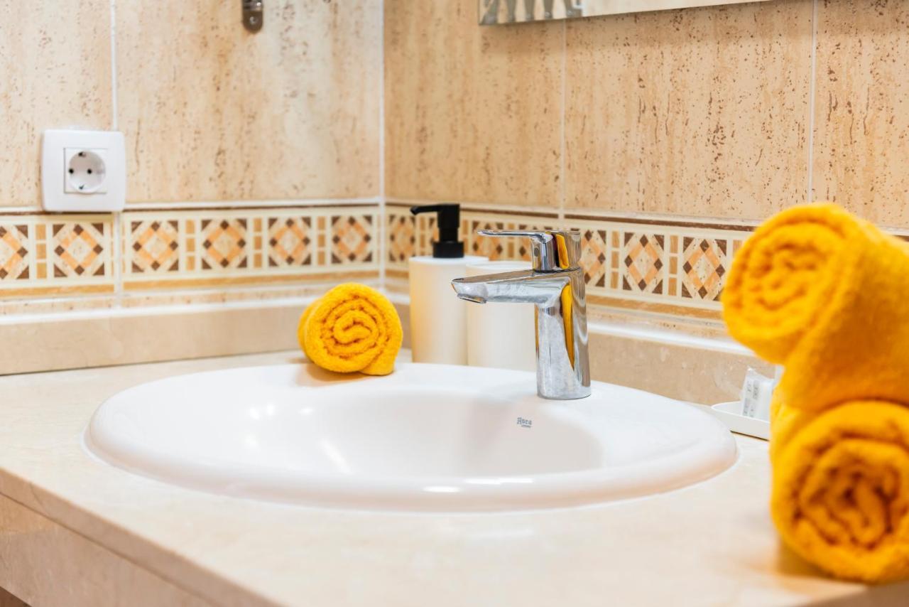 1314 Fabulous 2 Bedroom Accommodation Roof Terrace Callao Salvaje Esterno foto